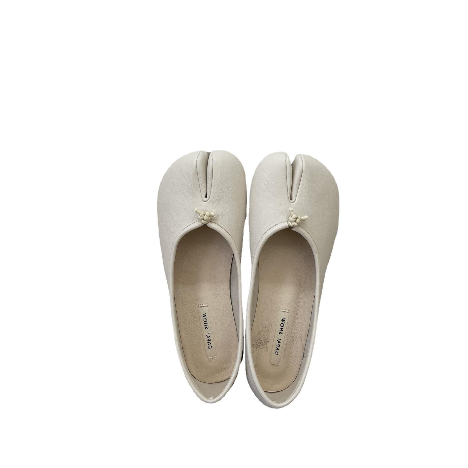 New Arrival Minimalist Round Toe Split-Toe Low-Heel Single Shoes
