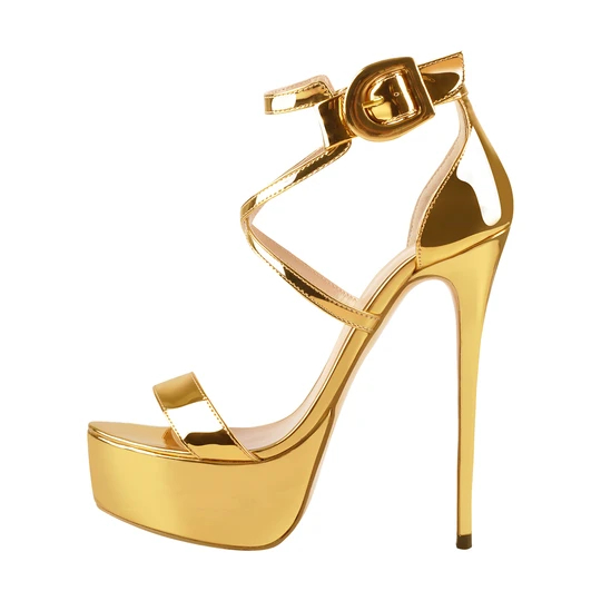 Sandália cruzada com tira no tornozelo com plataforma com brilho metálico dourado