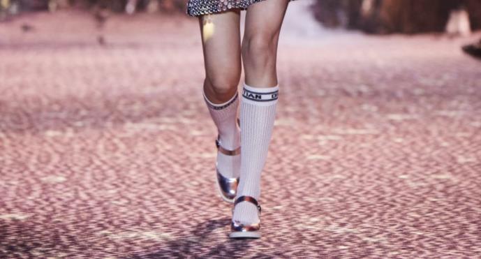Sandal ilə corab?Dior, Gucci və daha çoxları Bəli Deyin