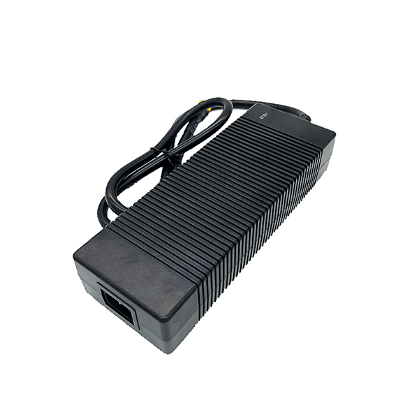 Wide AC voltage input to DC 12.6V 20A 12V lithium-ion battery pack charger Featured Image
