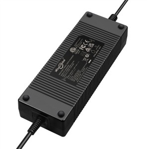 ETL FCC CE PSE SAA પ્રમાણિત 16.8V 18A લિ-આયન બેટરી ચાર્જર