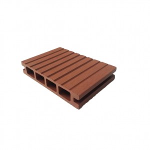 Κοκκινωπό καφέ 136*25mm Wpc Outdoor Decking Composite Decking Wood Deck