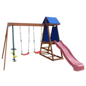 Kanak-kanak lucu Swing Kayu Dan Slide Taman Permainan