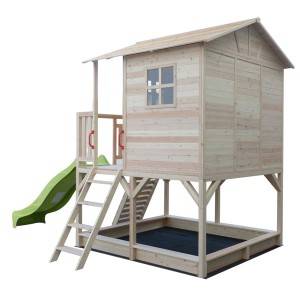Cubby дрвена куќа со зелен слајд и песок