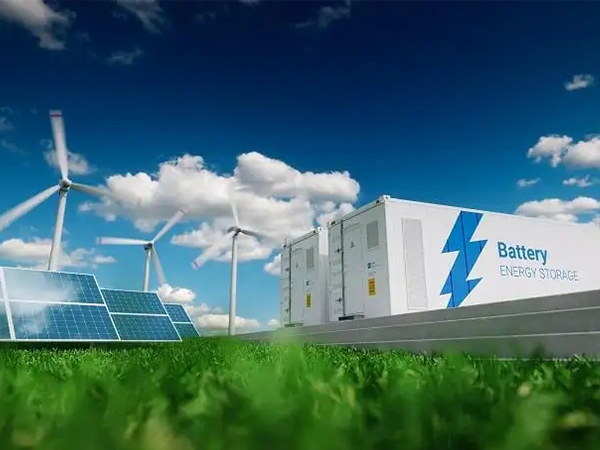 What are the applications of LiFePO4 in the energy storage market?