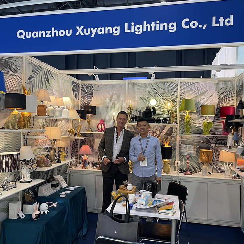Quanzhou Xuyang Lighting Co., Ltd brilha na Exposição Internacional de Iluminação de Hong Kong de 2023