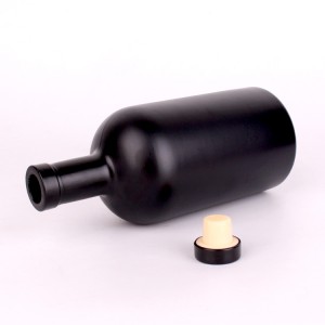 Custom 1000 ml big black Liquor vodka glass wine bottle with stopper