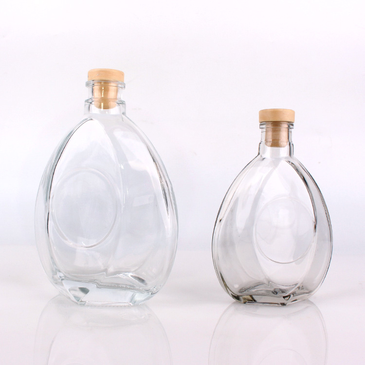 hot sell 250ml 500ml empty clear flat wine whiksy bottle with polymer stopper Featured Image