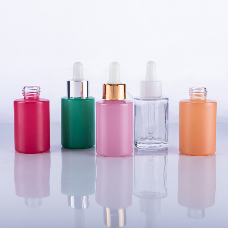 30ml essential oil glass dropper bottle wholesale Featured Image