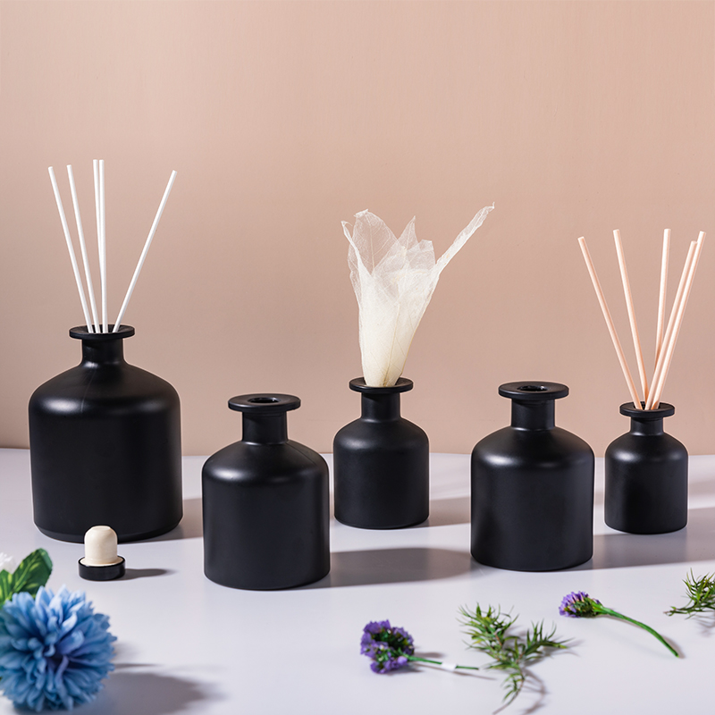 Matte black reed diffuser glass bottle with cork Featured Image