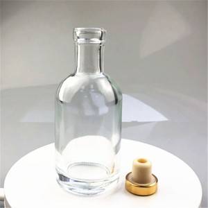 100 ml alcohol wine liquor vodka glass bottle
