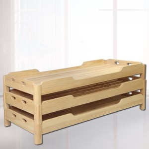 Otroška enojna postelja za kosilo v vrtcu iz masivnega lesa 0599