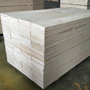ထုပ်ပိုးမှု 0543 အတွက် မီးခိုးငွေ့ကင်းစင်သော ထင်းရှူးနှင့် Poplar Plywood LVL