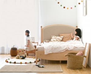 Nordamerikanisches Doppelbett aus schwarzem Walnussholz, komplett aus Massivholz, neue chinesische Möbel, modernes, minimalistisches Doppelbett 0005