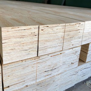 Placă multistrat LVL pătrată din lemn de pin fără fumigări 0545
