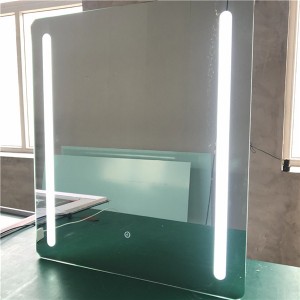 Квадратно LED огледало за баня 0645