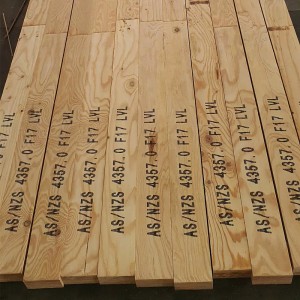 Procesamiento de madera de pino de grado de construcción LVL 0520