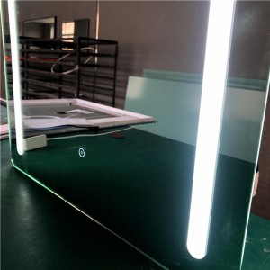 Pasqyra e banjës LED katrore 0645
