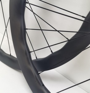 Carbon Tubeless Wave Rim  build with DT350 hubs and laced with sapim cx ray spokes Disc Brake Wheelset