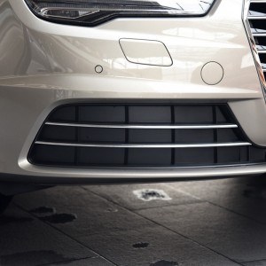Audi etupuskurin sumuvalon säleikkö Sumuvalon suojus malleihin Audi A7 C7.5 16-18