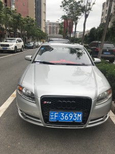 Yiyan iwaju fun Audi A4 A4L B7 si ile-iṣẹ imooru RS4 oyin S4 grille quattro