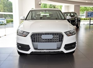 Audi Q3 सबै शृङ्खलाका लागि कार फग ल्याम्प ग्रिल बम्पर लाइट कभर