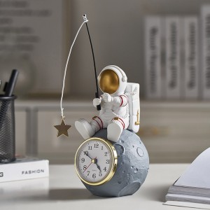 I-Astronaut Desktop ye-Spaceman Clock Isihombiso esiNcinci esisihombiso