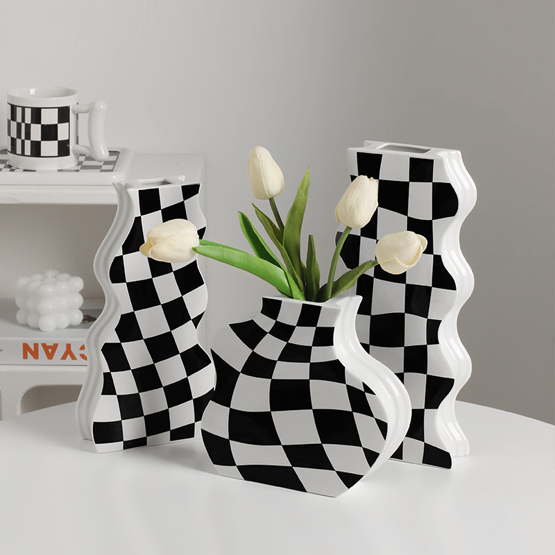 China OEM X-Mas Items Agent - Chessboard Ceramic Vase Ornaments Home Decoration – Sellers Union