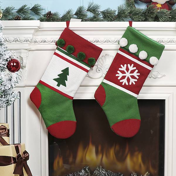 Factory wholesale Mercado de Yiwu - Christmas Candy Bag Christmas Tree Red Green Socks Pendant – Sellers Union