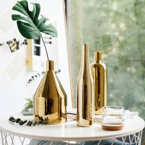 Trodijelni set ukrasa za zlatne keramičke vaze