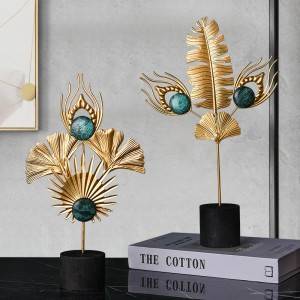 TV Cabinet Ornaments Golden Wrought Iron Craft Desktop
