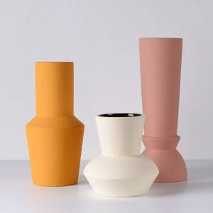 Morant Dikoukou Ceramic Vase Decoration
