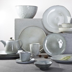 Beautiful Ceramic Porcelain Dinnerware Set Wholesale from China