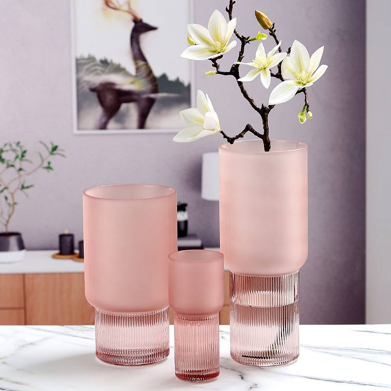 Good User Reputation for Purchasing Provider China - Scrub Pink Glass Vase Transparent Vase Wholesale – Sellers Union
