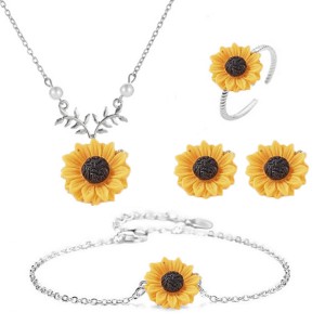 Women Fashion Pearl Sunflower Pendant Necklace Bracelet Earrings Ring Jewelry Set Wholesale
