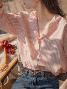 2022 factory custom new plus-size women’s trend sexy V-neck thin striped shirt
