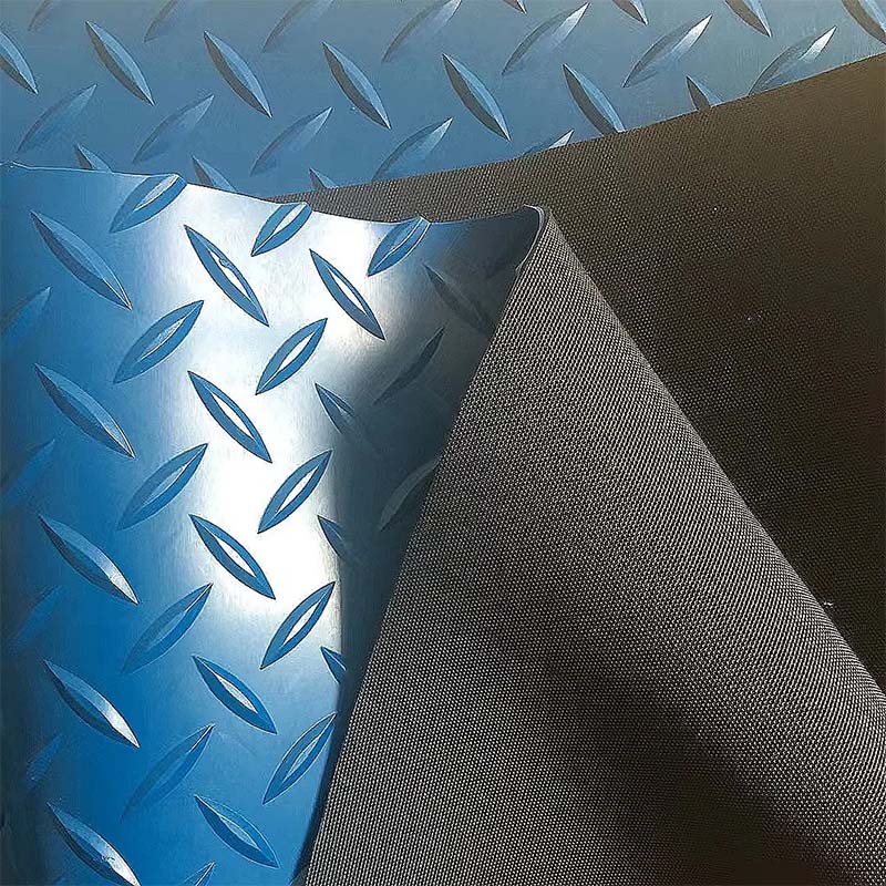 Choose The Right Floor: Diamond Wear-Resistant Non-Slip Rubber Mats And Ribbed Rubber Flooring