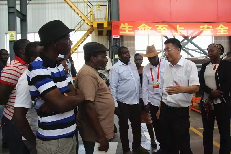 African customers came to our factory for field inspection and successfully signed a supply contract.