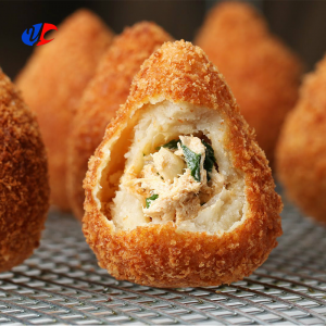 Three hoppers high productivity croquettes making encrusting machine