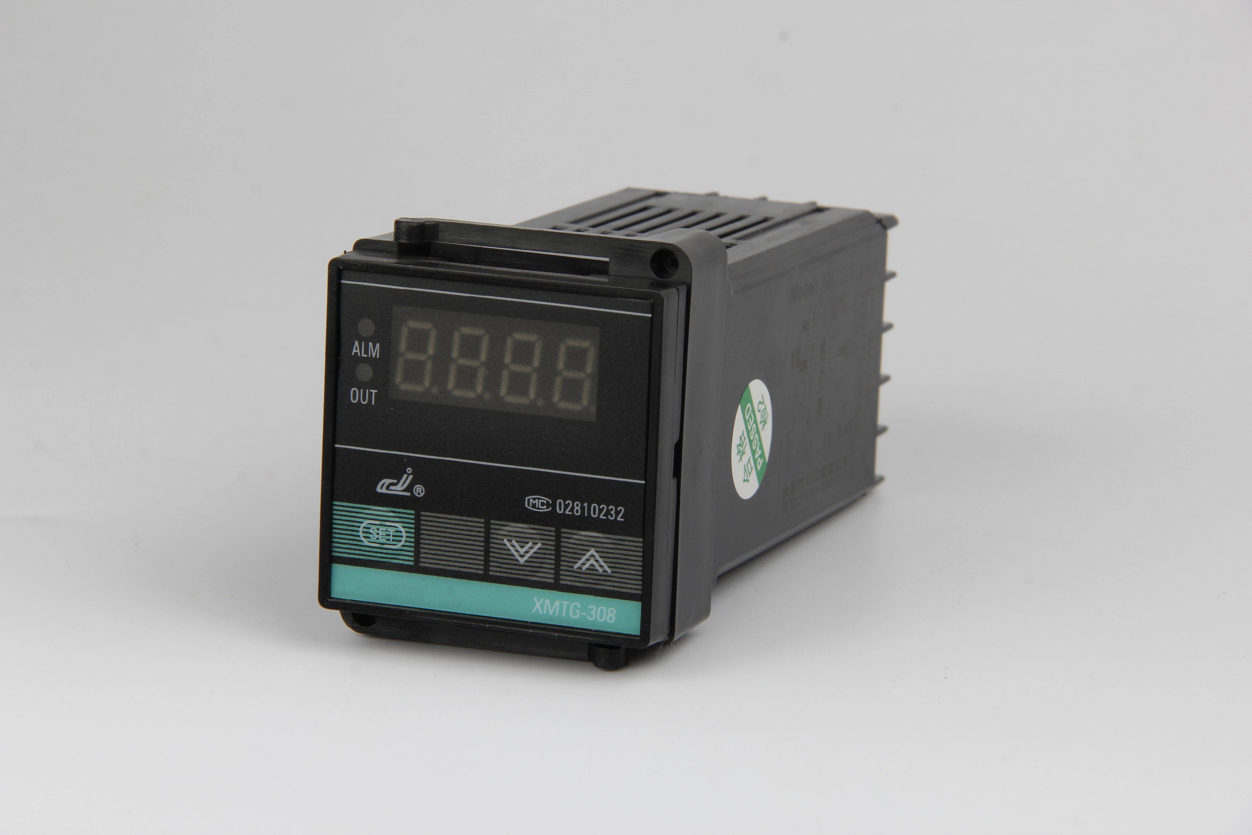 XMT-308 sērijas universālās ieejas tipa viedā temperatūras regulatora piedāvātais attēls