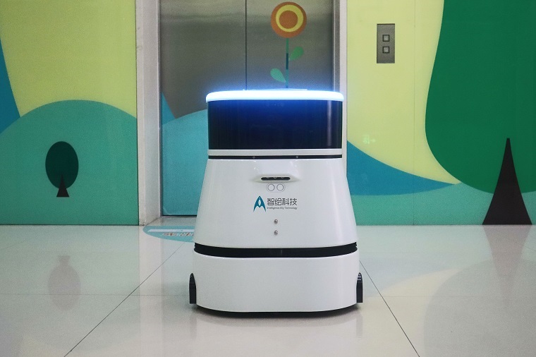 Commercial cleaning robot “on duty” in Shenzhen Children’s Hospital