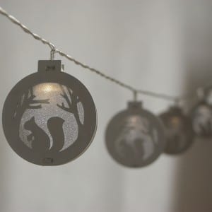Natural Materials Round White Wooden Tree Pattern String Light