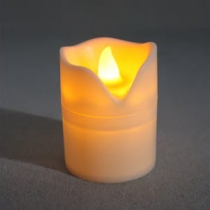 Battery Operated LED Candle for Indoor Use KF680624
