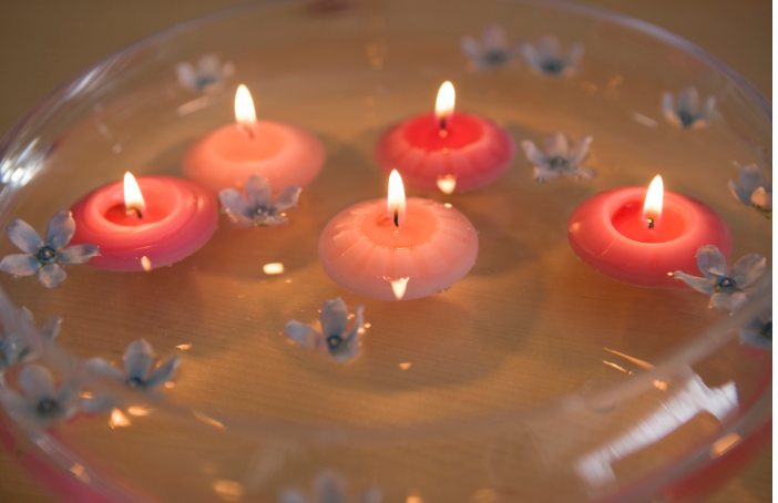Can you use tealights as floating candles?