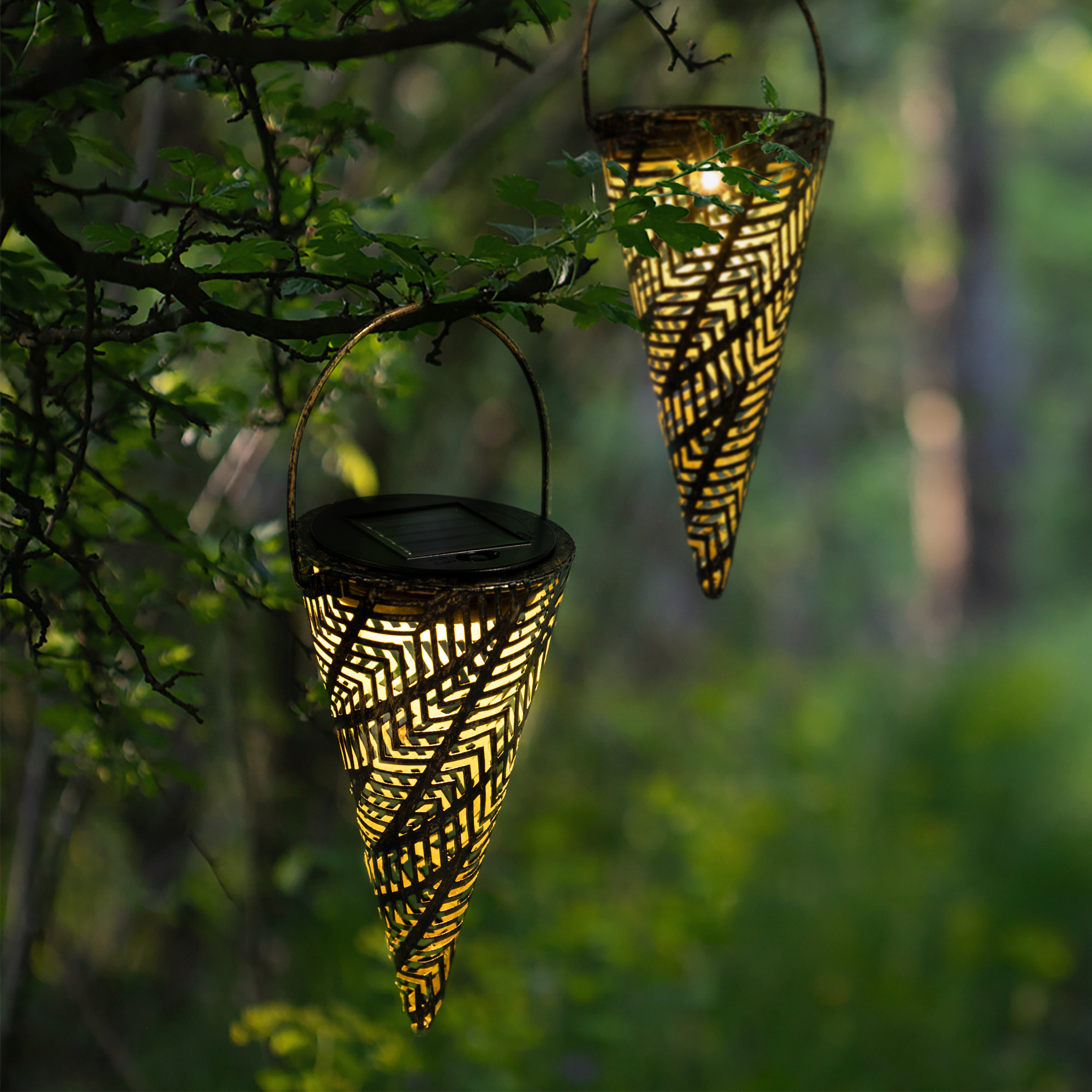 LED Solar Lantern Hanging Light Outdoor Waterproof China Wholesale | ZHONGXIN Featured Image