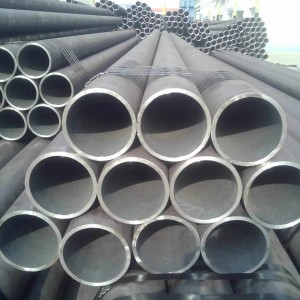 China-Lieferanten von runden geschweißten Stahlrohren aus Weicheisen Q235 Q345 ASTM Carbon ERW