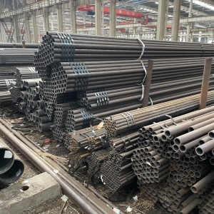 Kina leverandører Sort stålrør kold/varmvalset A53 A106 sømløst kulstof stålrør