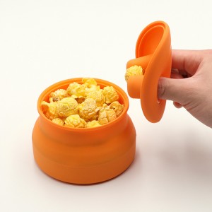 contenitori pieghevoli per tazze snack in silicone mushie con coperchio