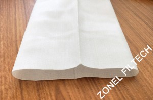Candle filter sleeves or candle filter hose