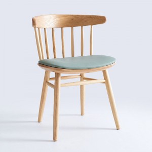 Cadeira de jantar nórdica de madeira maciça